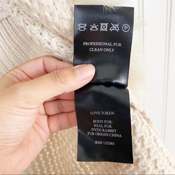 Love Token Danielle Rabbit Trim Knit Sweater Vest Cream Beige Luxury Size Small - Picture 7 of 10